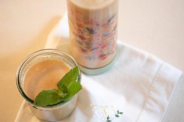 Kokos-Minz-Chai