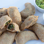 Spinatsamosas mit Guacamole und Minzchutney